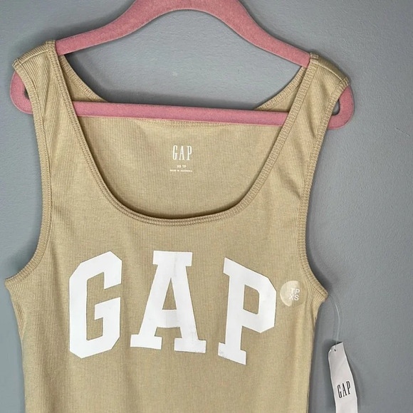 GAP NWT Ribbed Logo Boyfriend Tank Khaki Sand Top Size XS - Picture 3 of 8